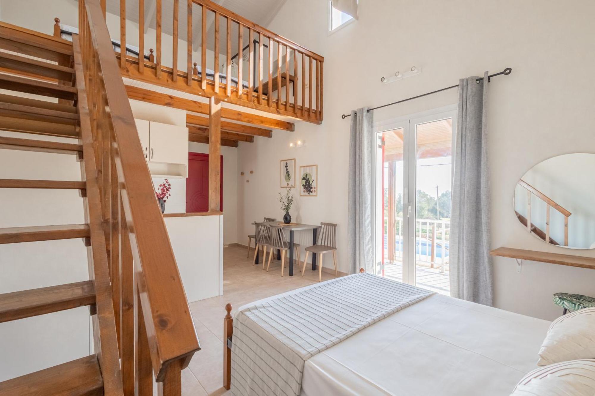 Aria Apartment Lakithra Bagian luar foto