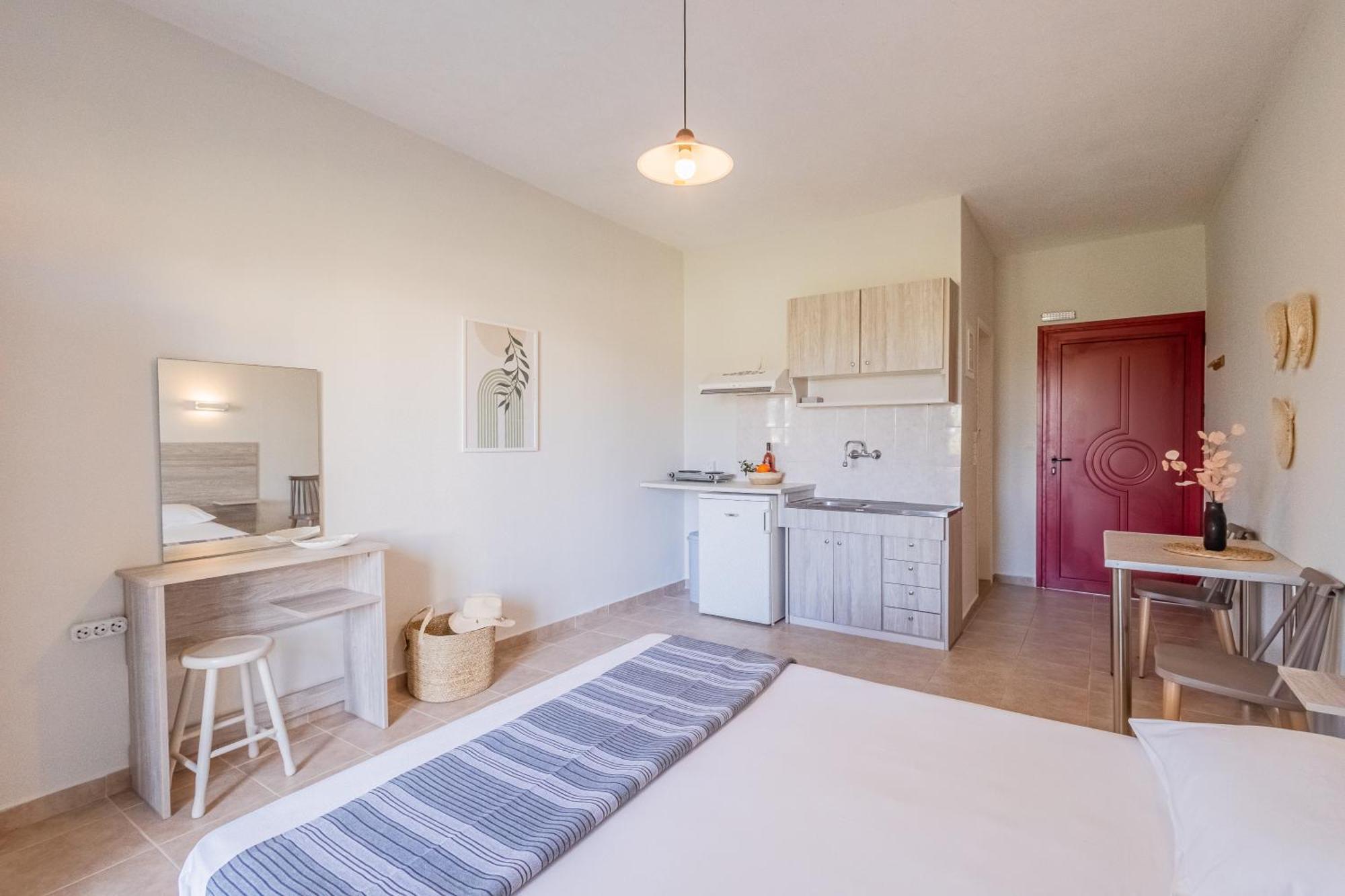 Aria Apartment Lakithra Bagian luar foto