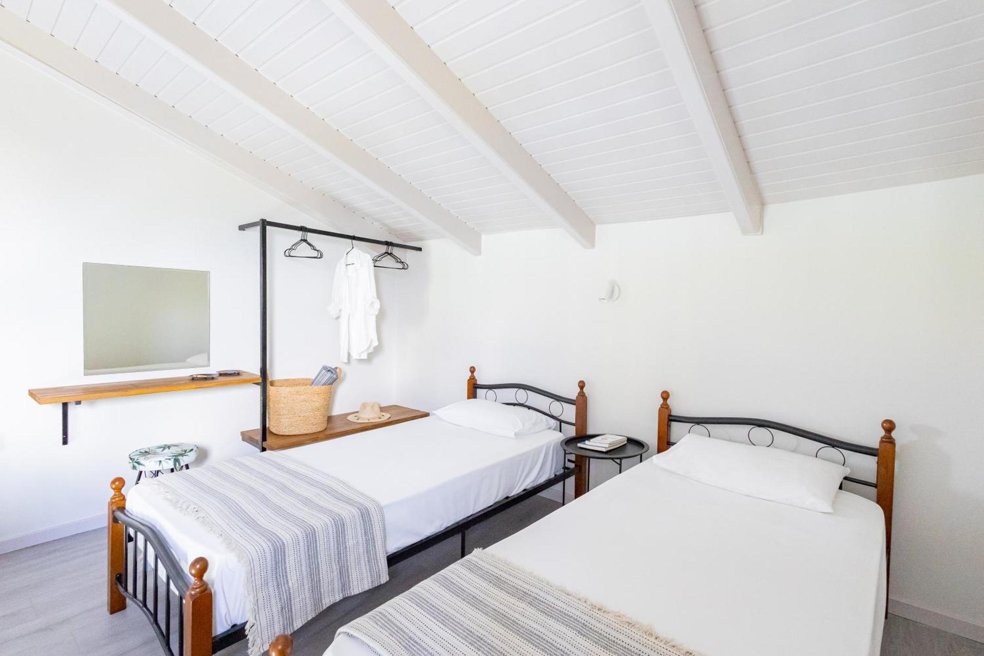 Aria Apartment Lakithra Bagian luar foto
