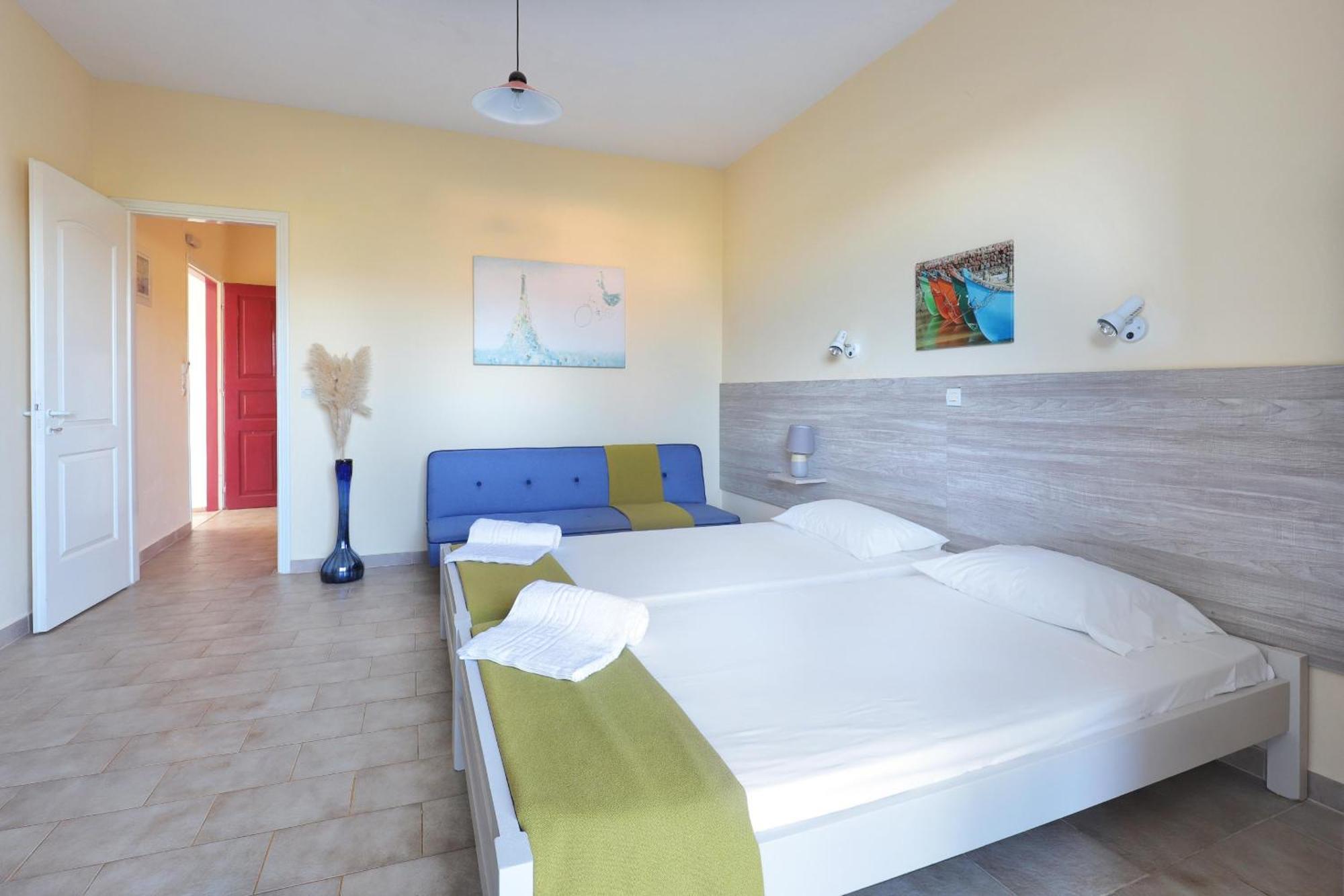 Aria Apartment Lakithra Bagian luar foto